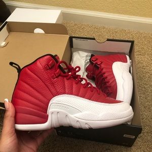 Gym red 12s
